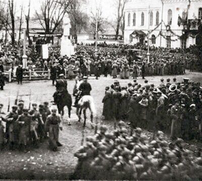 Пам'ятник Щорсу на бульварі Житомира 1931 1 Щорс