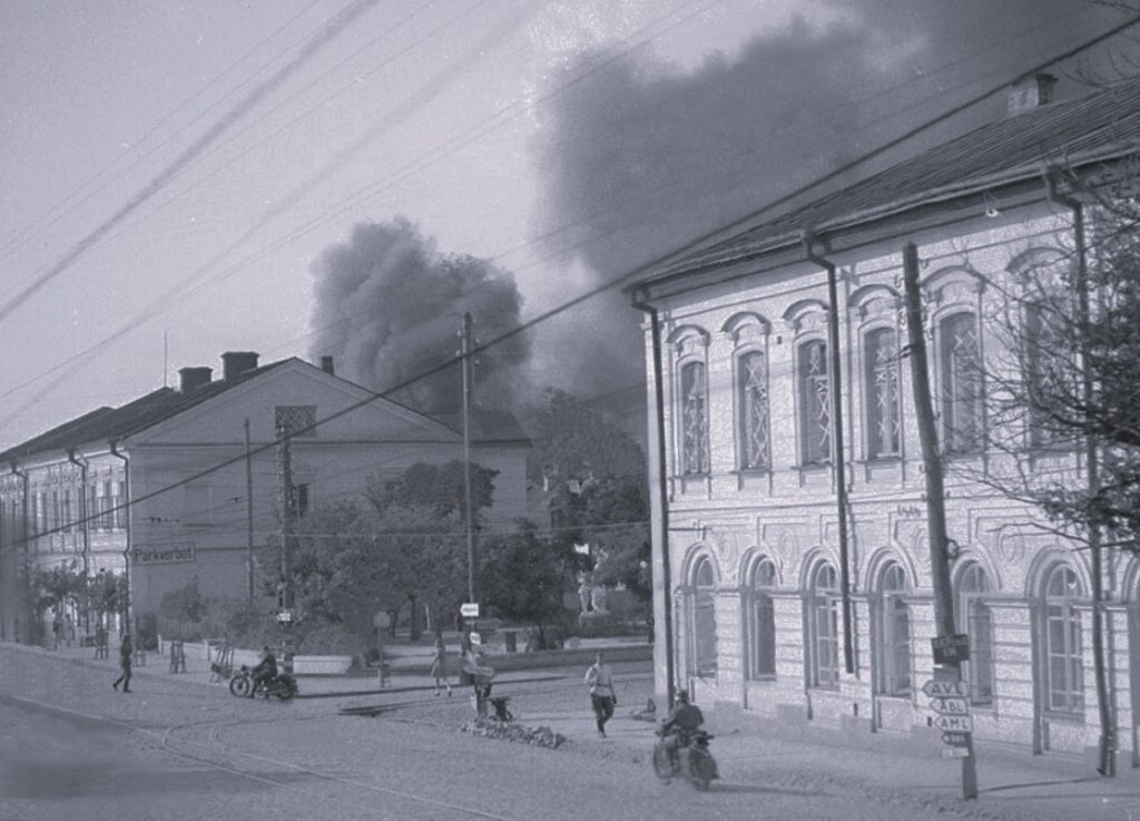 Бердичівська, Соборна війна 1941 - Житомирські вулиці: жорстокість війни та відновлення 4 Житомирські вулиці Війна Житомир