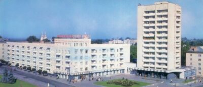 Фотографії Житомира 1982-1984 років 5 Фотографії Житомира 1983 На площі
Соборній
